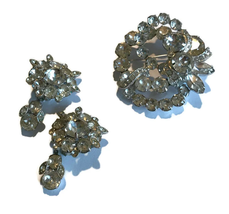 Brilliant Clear Rhinestone Statement Brooch and Clip Earrings Demi Parure Set circa 1950s