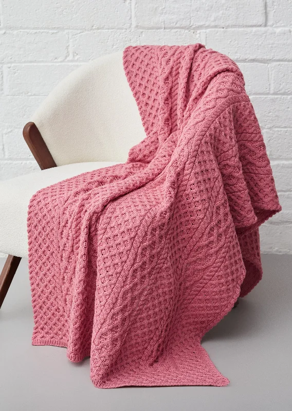 IrelandsEye Aran Merino Throw | Rosa Pink